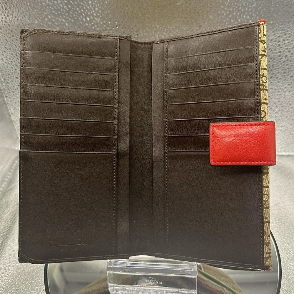 Dior wallet